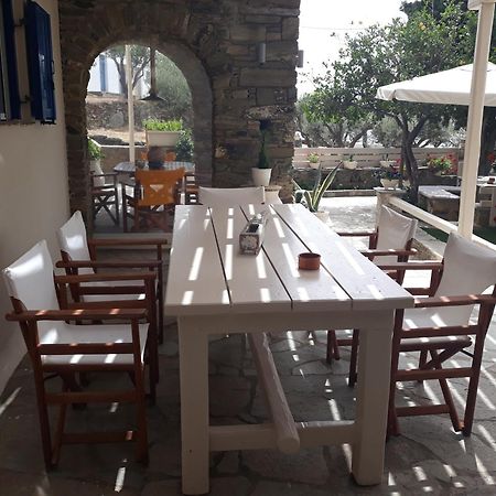فيلا Romanos Summer House Agios Romanos الغرفة الصورة